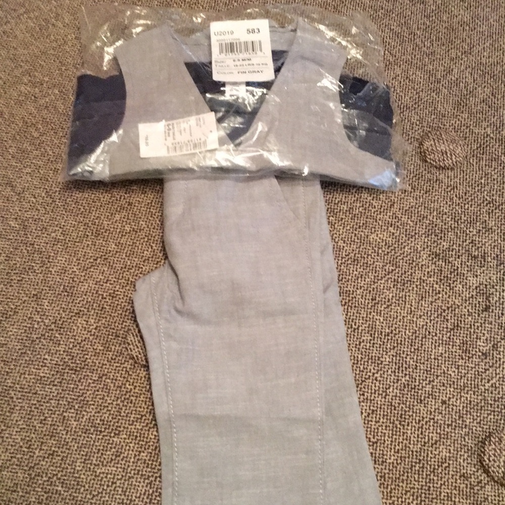 NWT. 6-9 months vest and pants